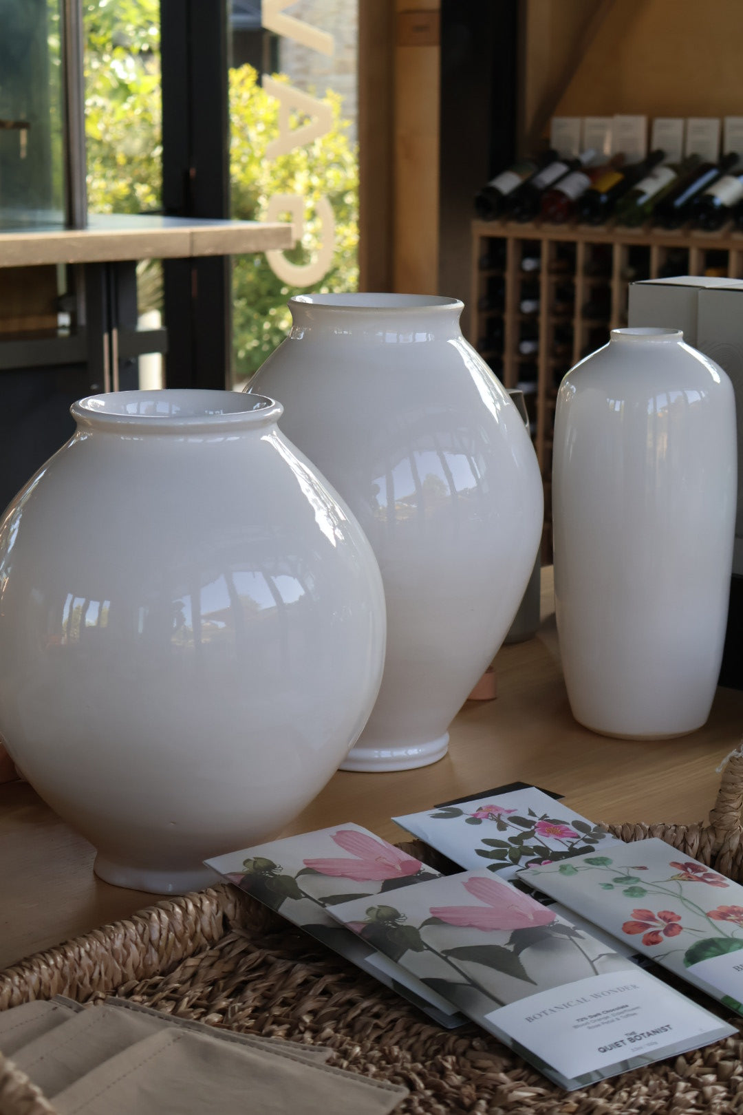Crème Vase 3