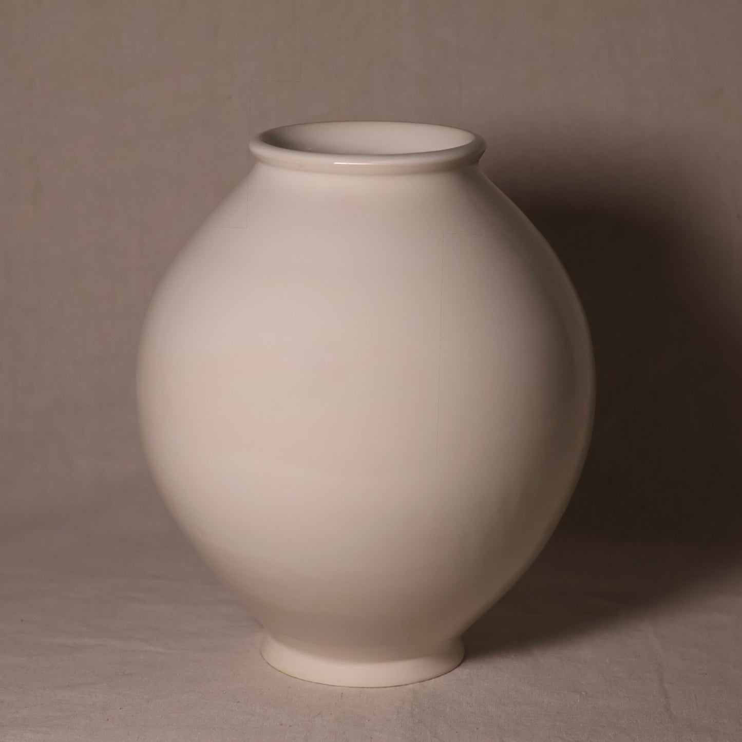 Gloss Vase 2