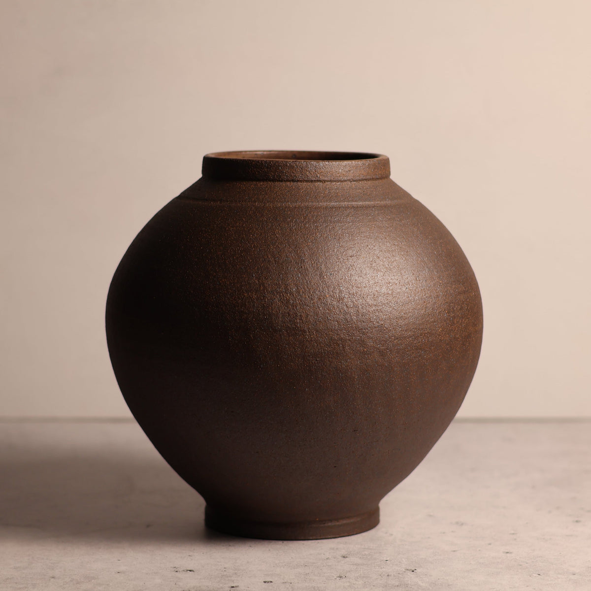 Dark Brown - Vase 2