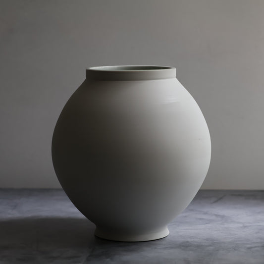 Porcelain Vase 4