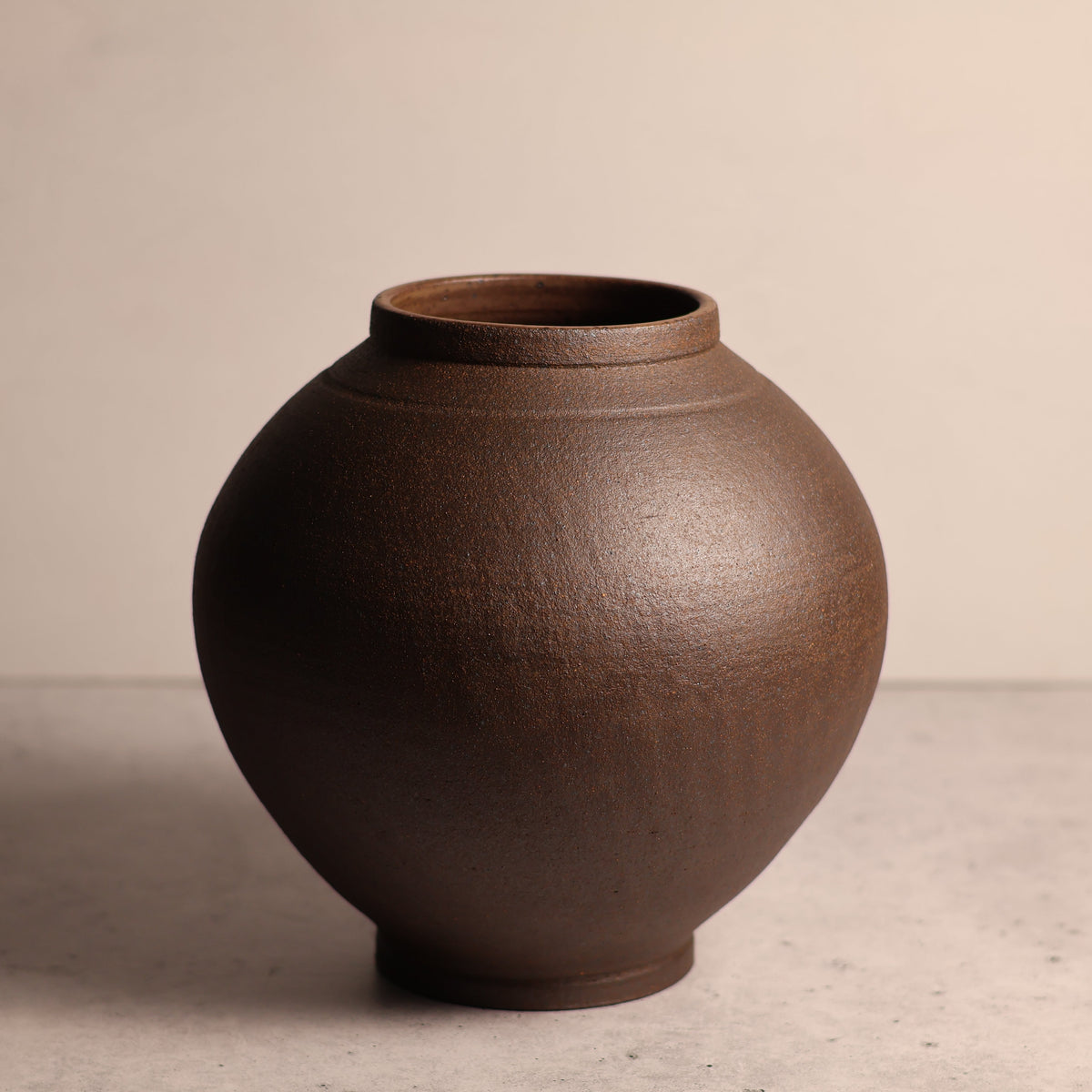 Dark Brown - Vase 2