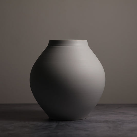 Porcelain Vase 3