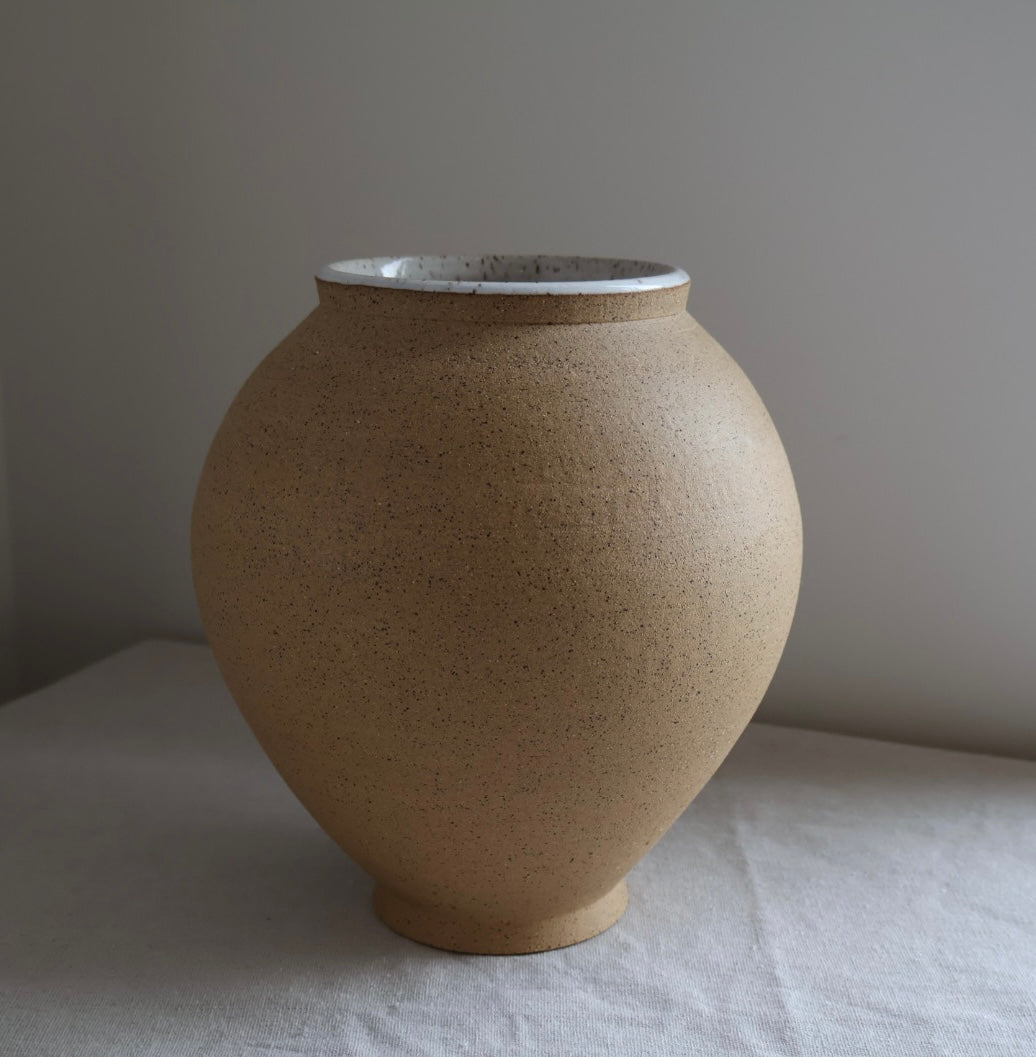 Speckled Vase 3