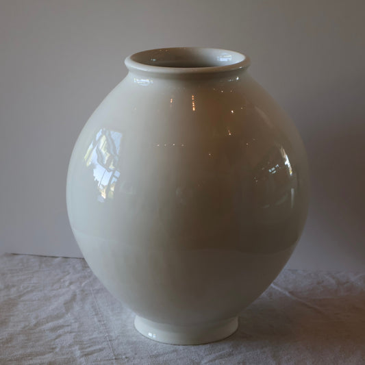 Crème Vase 3