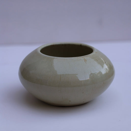 Round Vessel (1 left)